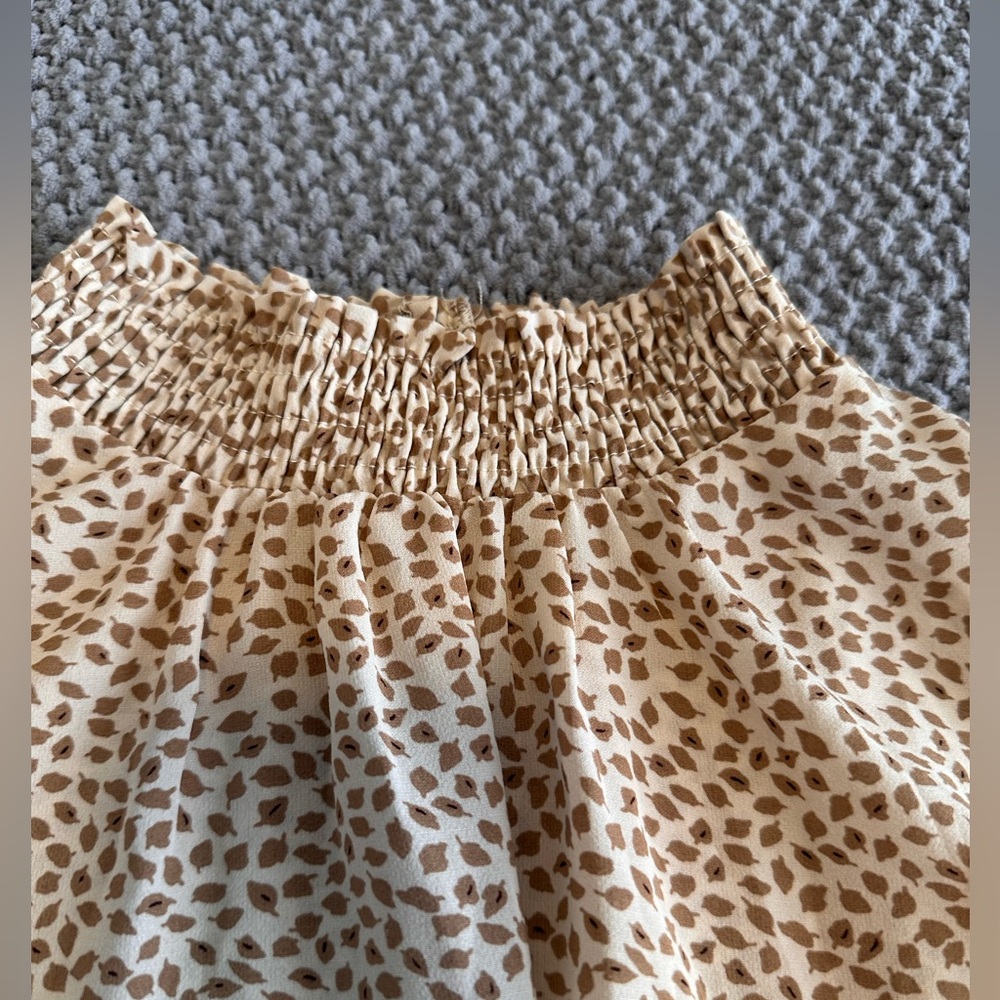 Sleeveless Beige Printed Tie-Hem Top - Picture 5 of 9